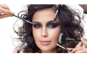 法國化妝品市場復蘇，眼部化妝品最暢銷