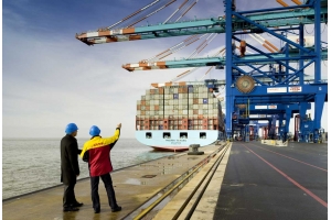 如何正確填寫國際快遞的寄件人和收件人信息?